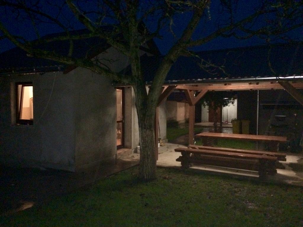Bereg-Travel Hotel Exterior foto